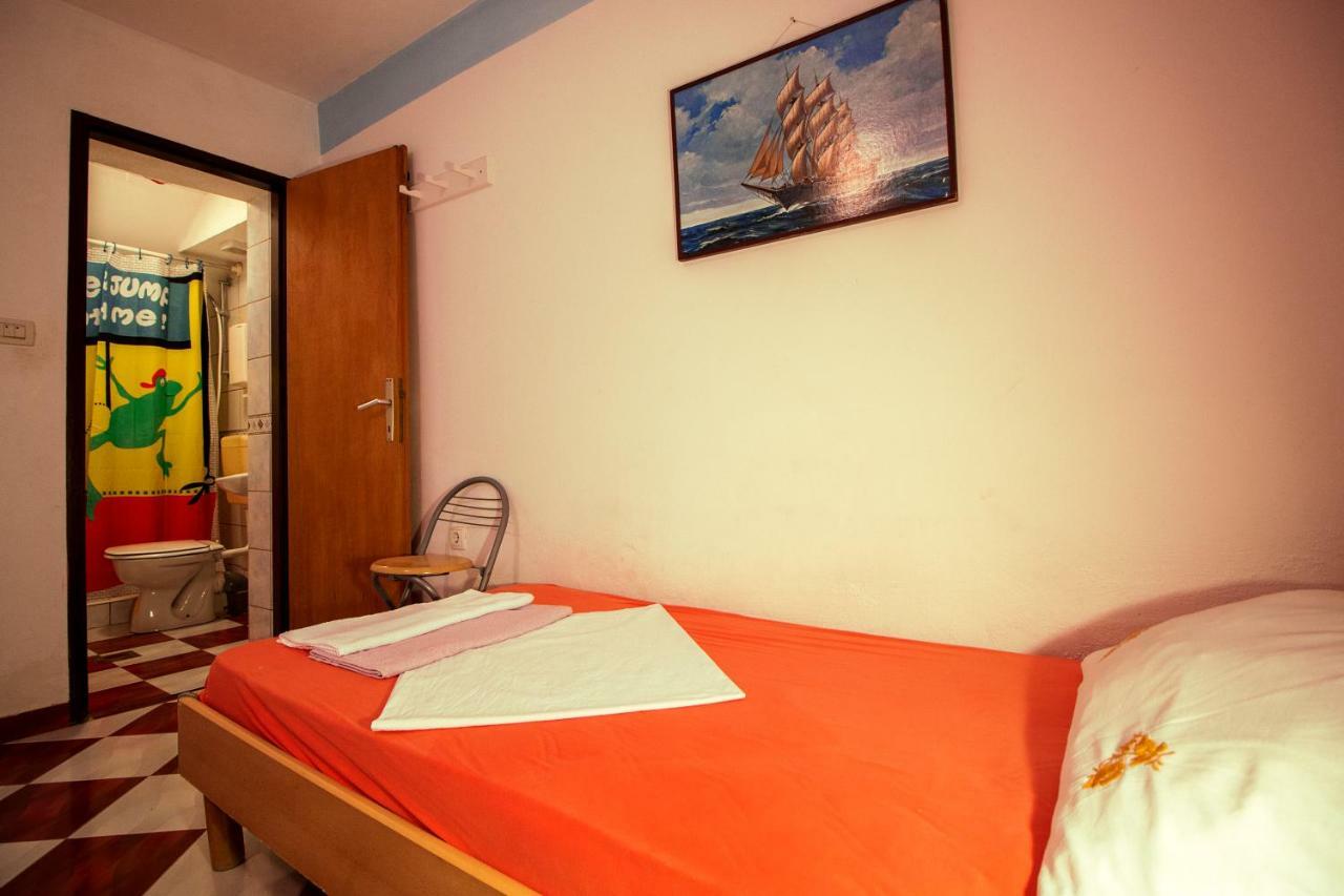 Mrkonjic Branko & Marija Apartmani Omis Exterior photo