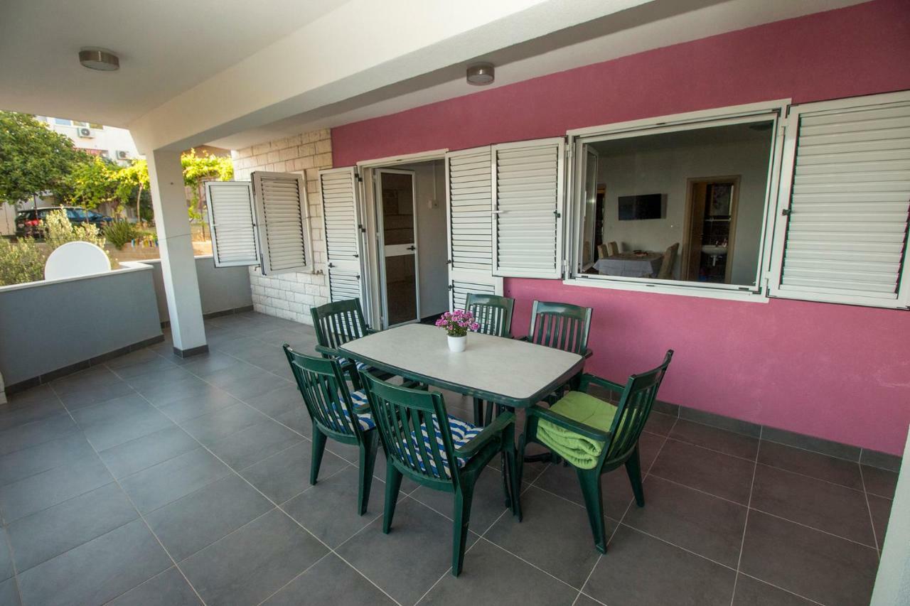 Mrkonjic Branko & Marija Apartmani Omis Exterior photo