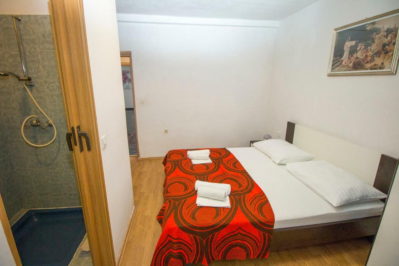 Mrkonjic Branko & Marija Apartmani Omis Exterior photo